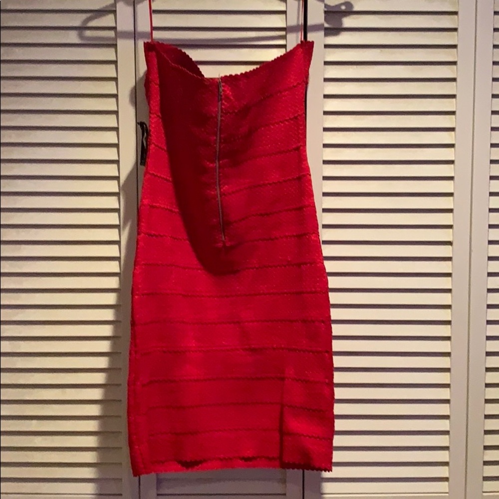 Dress - Picture 2 of 4